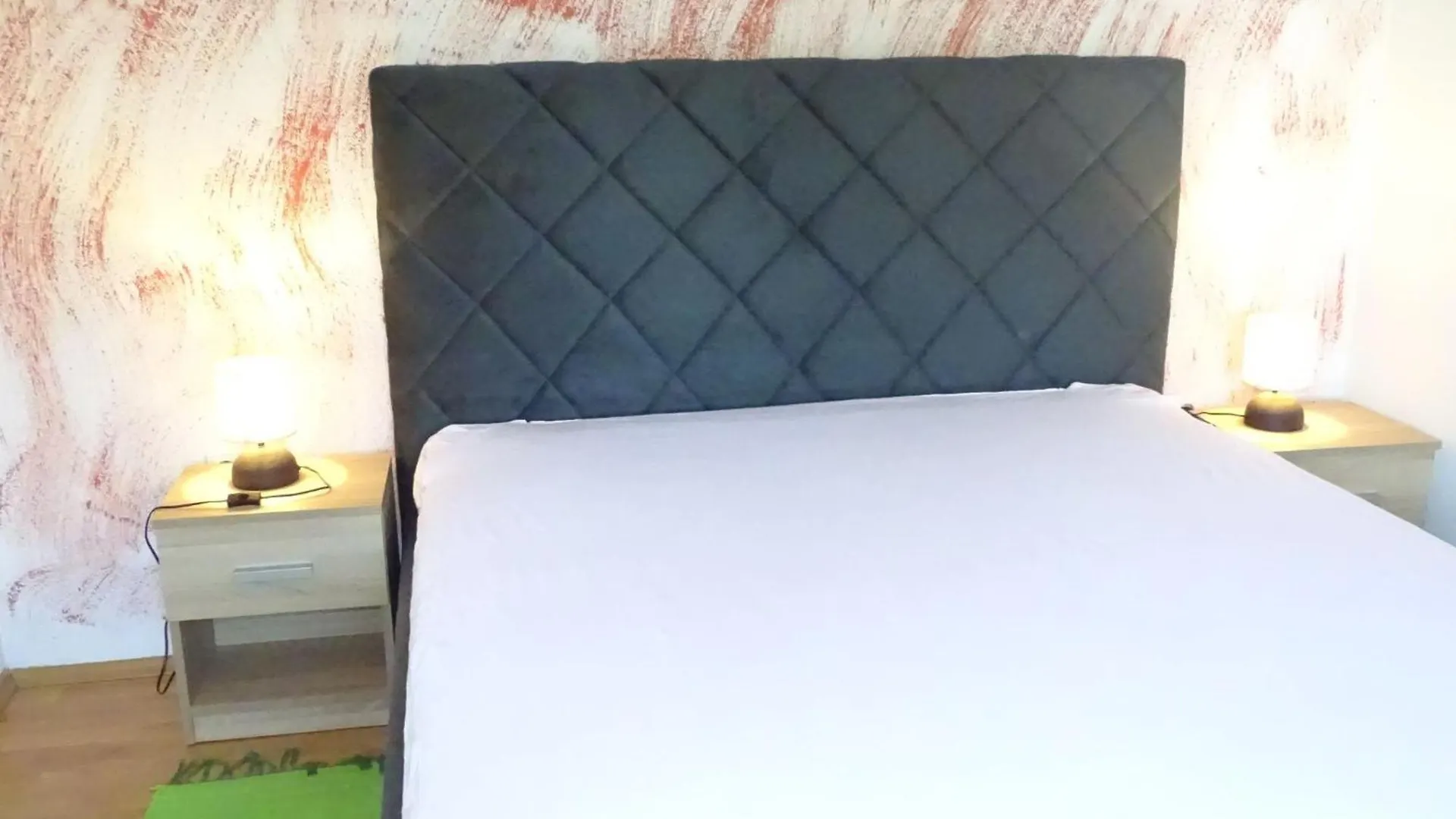 Sukošan Apartmani Luna 0*,