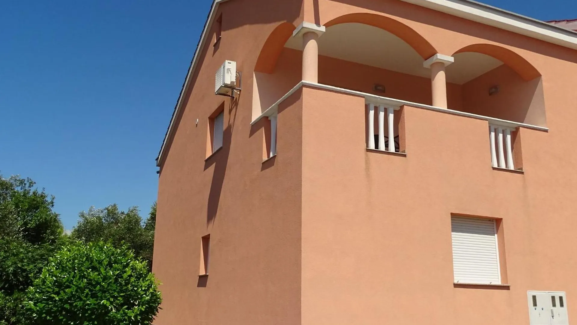 Apartmani Luna Sukosan